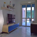 מלון דירות Verbena 3*